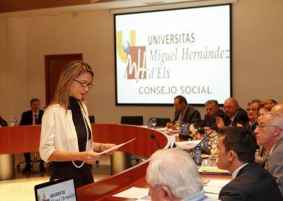 María José Hidalgo en la universidad miguel hernandez